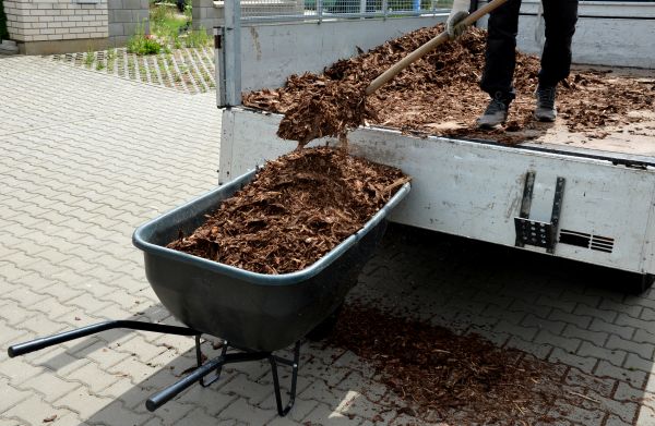 Bulk Mulch Delivery in Bainbridge Island